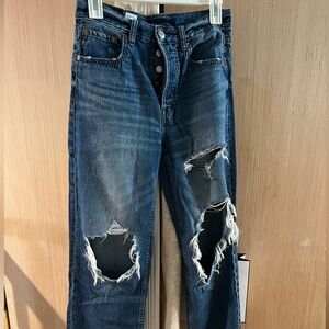 Aero 90’s baggy jeans